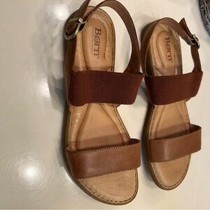 Born brown sandals saddle color